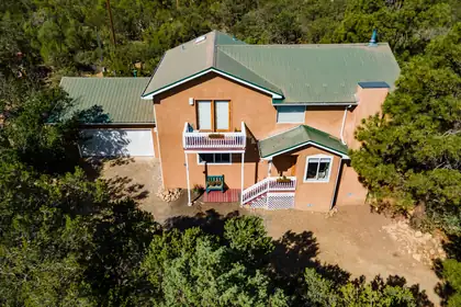 7 Mulberry Loop, Cedar Crest