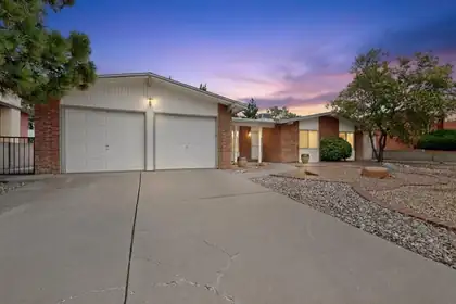 8605 Northridge Avenue NE, Albuquerque