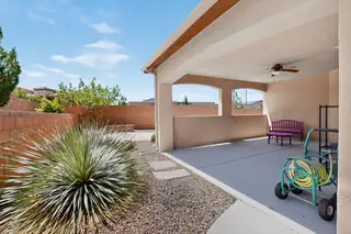 1810 Vista De Colinas Drive SE 