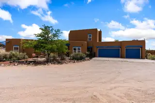 1460 Nez Perce Loop NE 