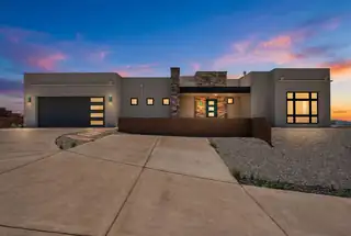 5617 Barranca Overlook Place NE 