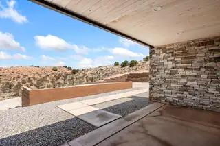5617 Barranca Overlook Place NE 