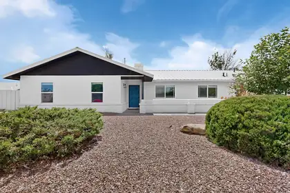 135 Tarpon Avenue SE, Rio Rancho