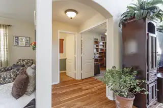 5801 Mesa Sombra Place NW 