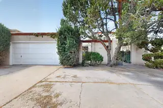 7200 Vista Del Arroyo Avenue NE 