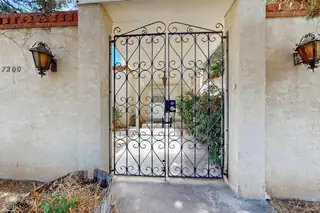 7200 Vista Del Arroyo Avenue NE 