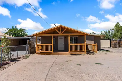 523 Aztec Road NW, Albuquerque