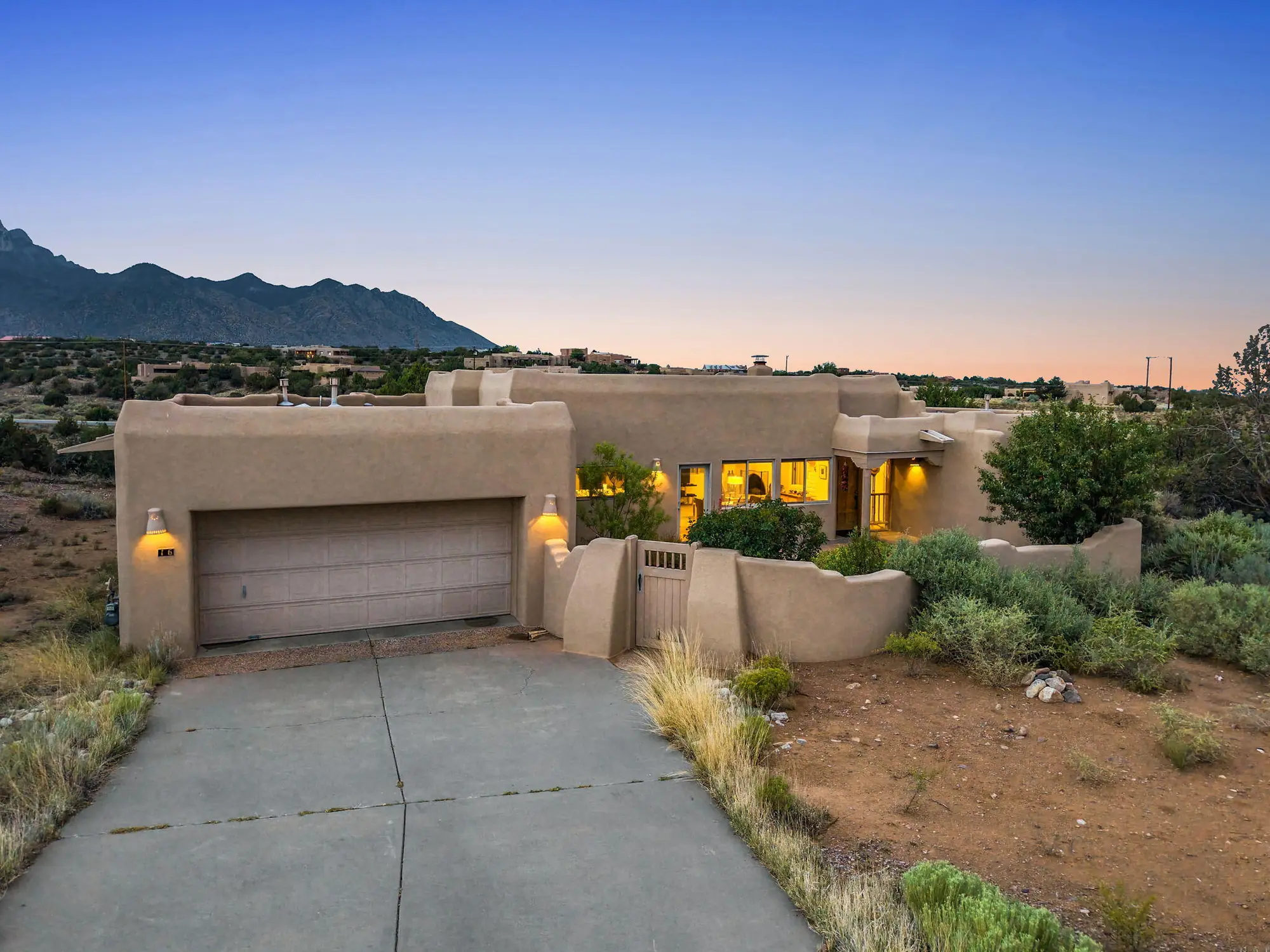 16 Placitas Trails Road