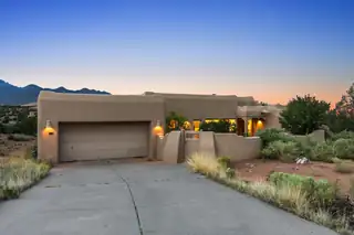 16 Placitas Trails Road 