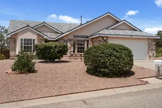 11 Aspen Terrace 