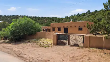 77 Villacitos Road, Tijeras