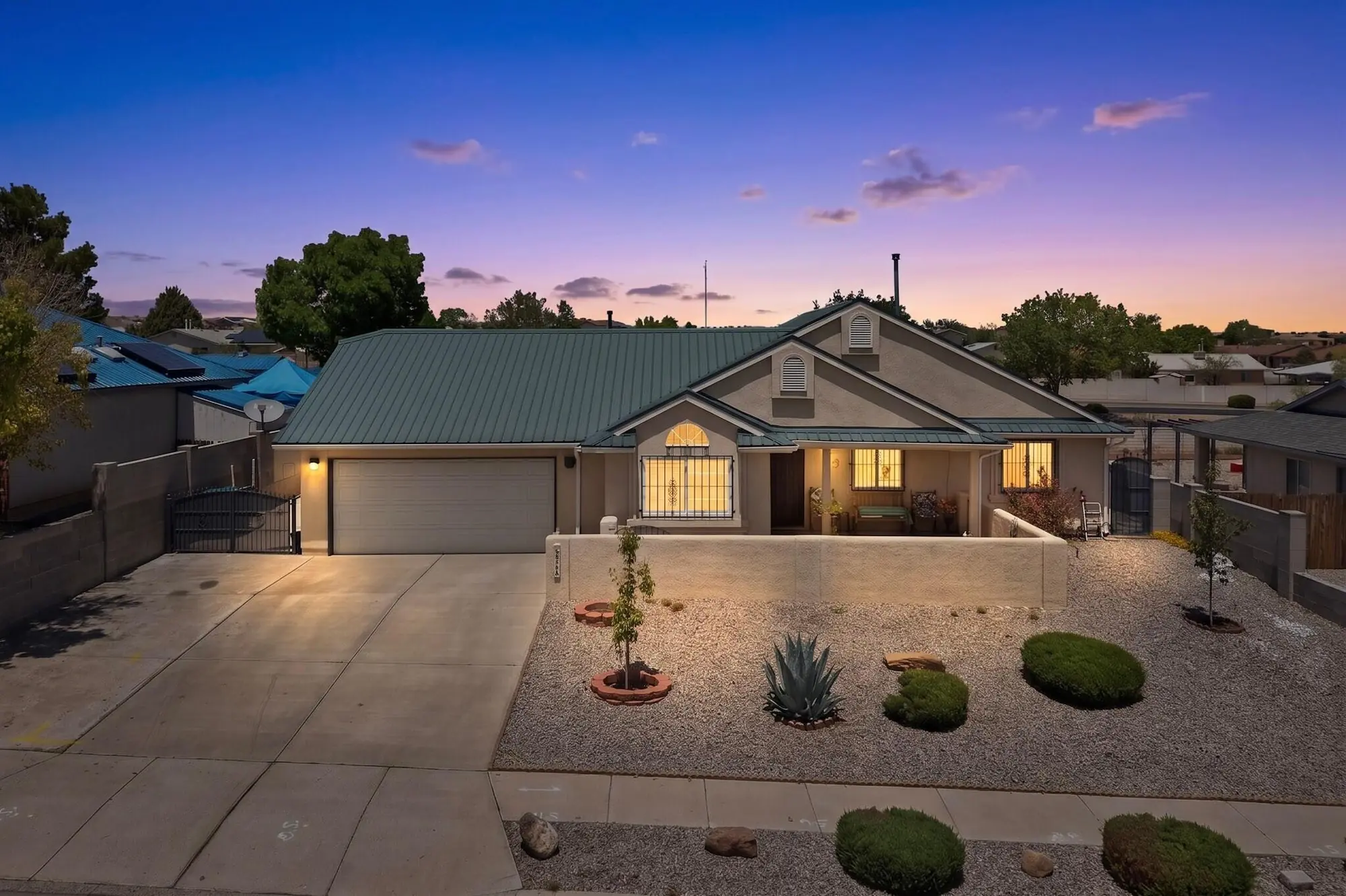 6977 Albany Hills Drive NE