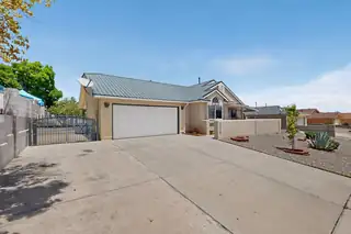 6977 Albany Hills Drive NE 