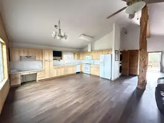 37 Lasso Lane 