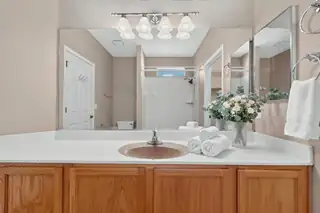 6800 Vista Del Norte Drive NE # 21 