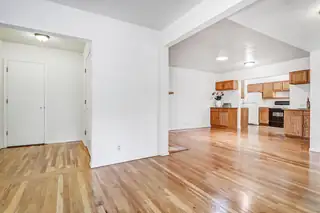 300 Tulane Place NE 