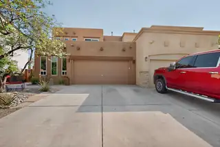 2325 Cortina Loop SE 