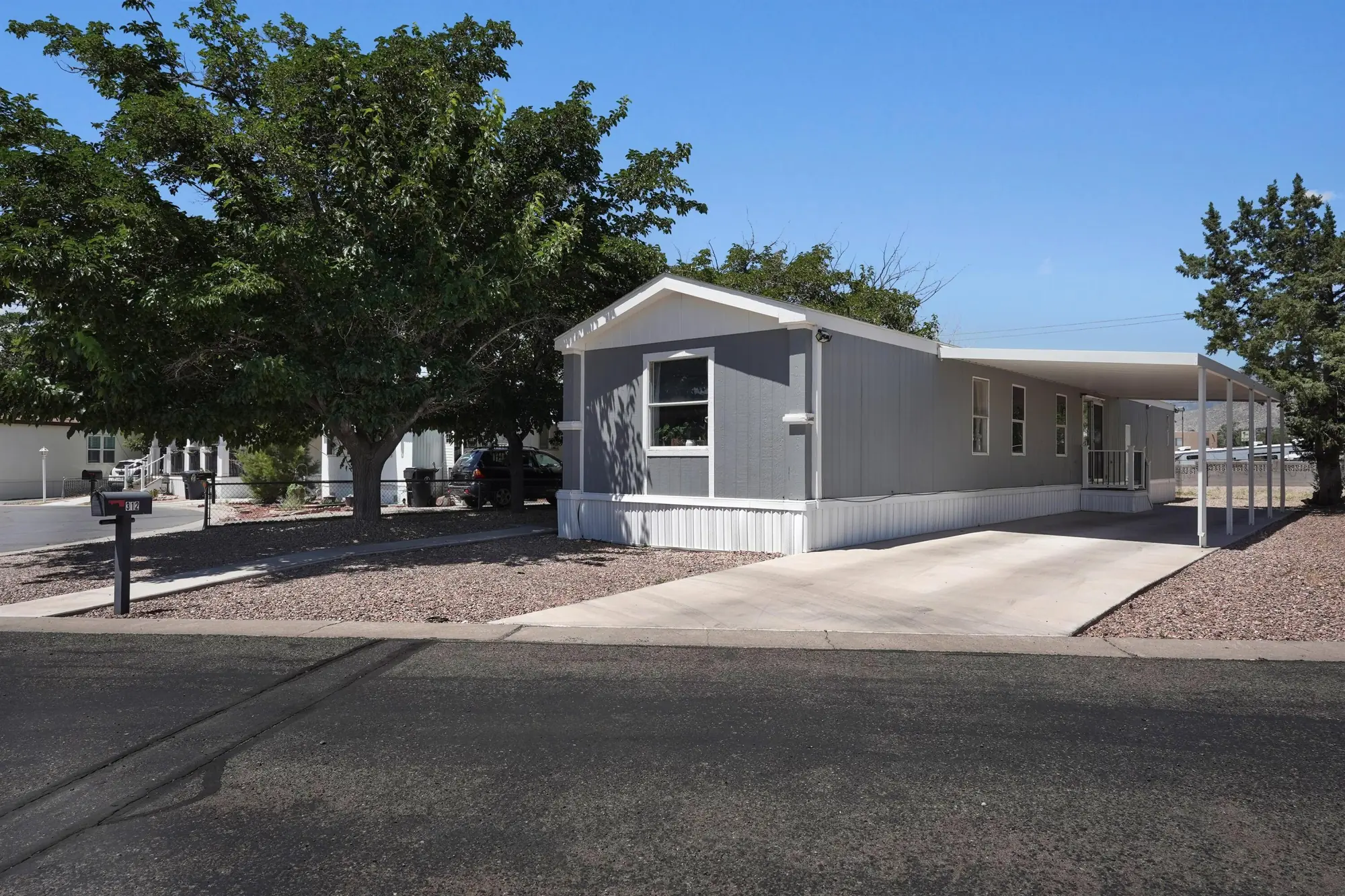 312 Coyote Lane SE
