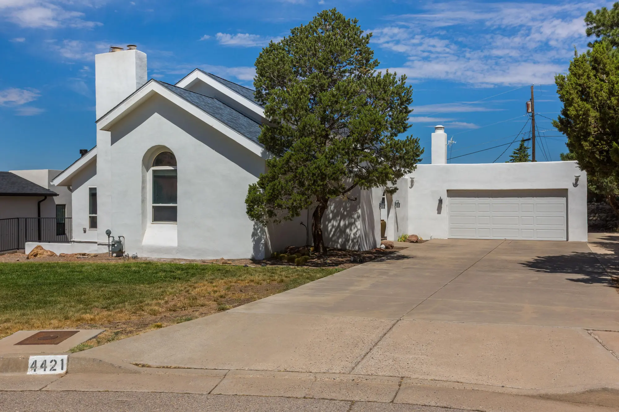 4421 Hidden Valley Court NE