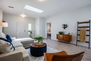 6129 Strand Loop SE 