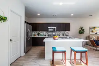 6129 Strand Loop SE 