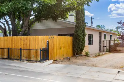 917 8th Street SW, Albuquerque