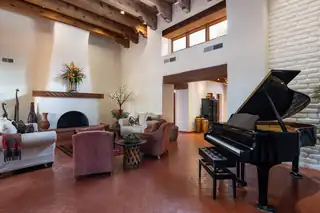 18 Rivendell Lane 