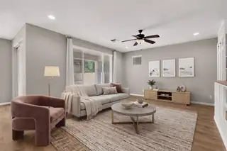 3525 Llano Vista Loop NE 