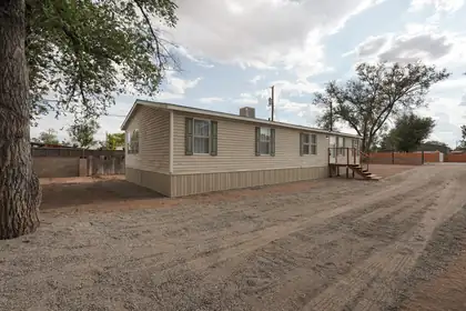 2106 Perry Road SW, Albuquerque