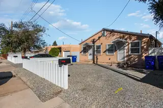 425 Fitzgerald Road NW 