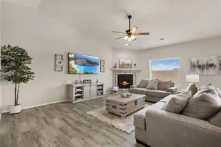 940 Firewheel Loop SW 