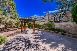 5709 Royal Oak Drive NE 
