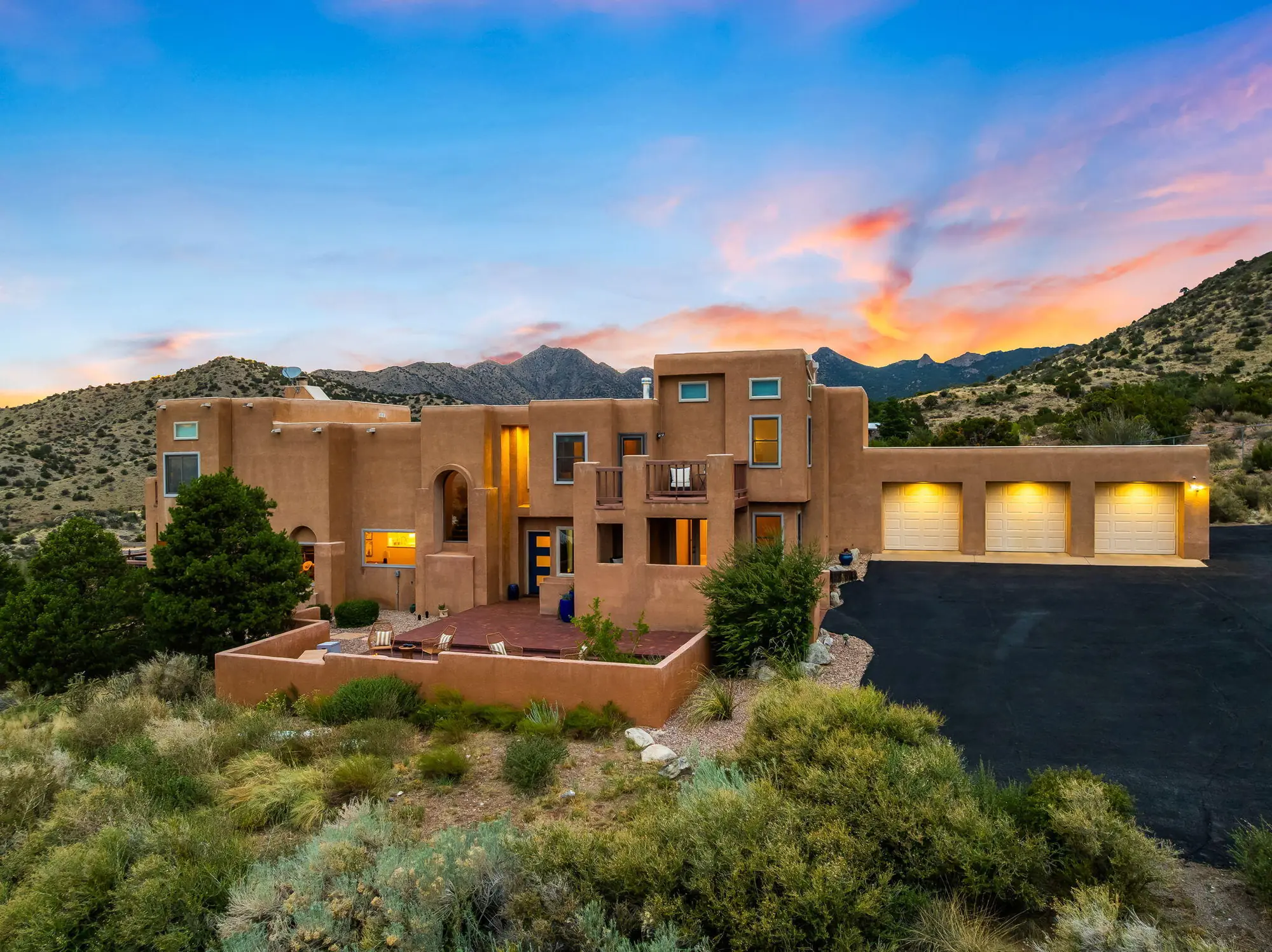 18 Tierra Monte Drive NE