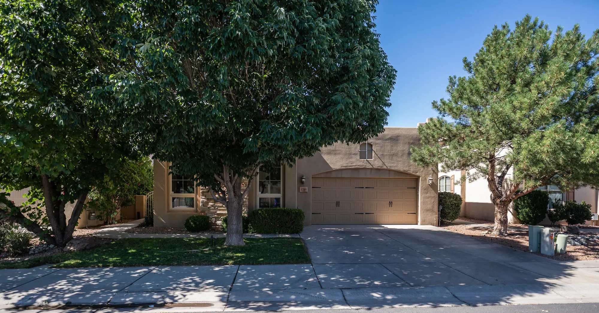 1316 Valle Lane NW