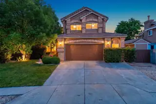 7605 Sunrose Drive NW 
