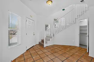 615 Menaul Boulevard NW UNIT E 