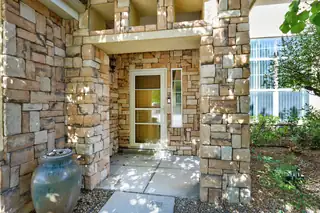 10101 Avenida Vista Sol NW 