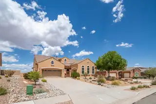 2401 Desert View Road NE 