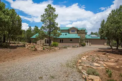 29 Upper Juan Tomas Road, Tijeras