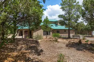29 Upper Juan Tomas Road 