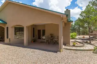 29 Upper Juan Tomas Road 