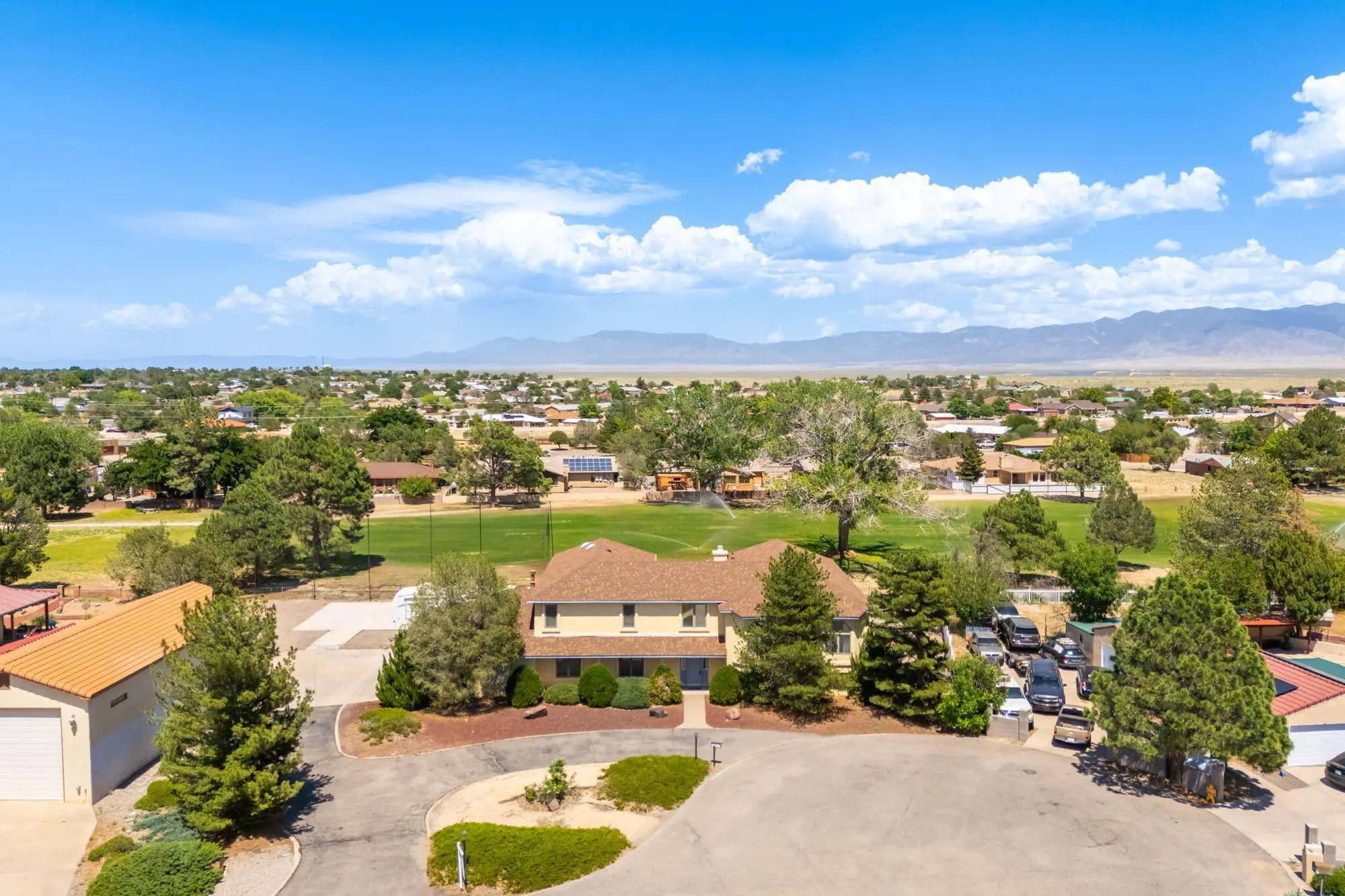 607 Willowbrook Lane