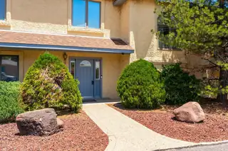 607 Willowbrook Lane 