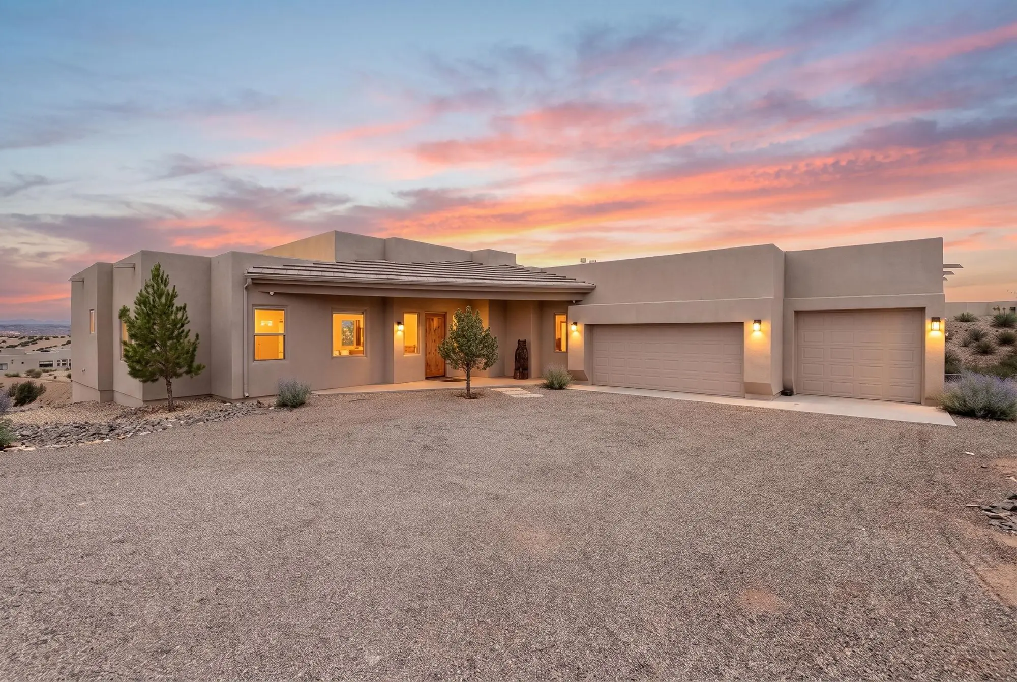 16 Mimbres Court