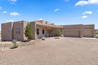 16 Mimbres Court 