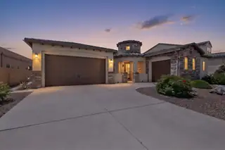 1623 Vista De Colinas Drive SE 