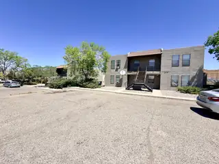 309-313 Geraldine Loop SE 