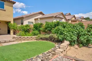 541 Loma Linda Loop NE 