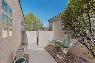 4928 Skyline View Court NE 