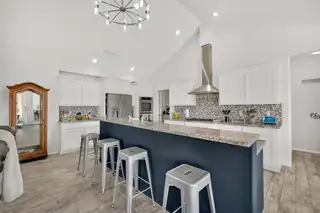 134 Orona Road 